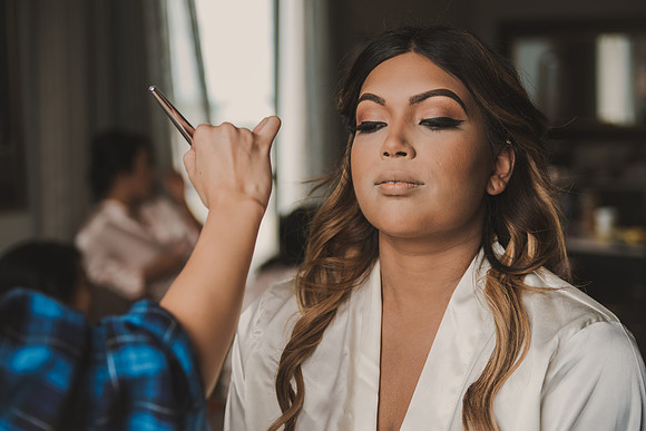 gettingready-bride-8