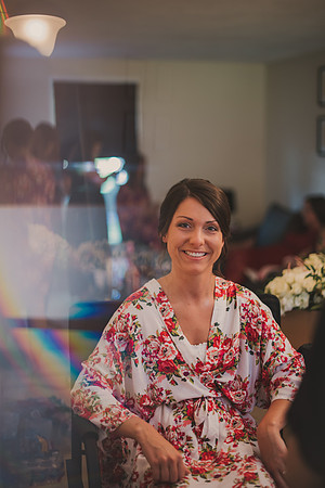 bride-gettingready-23