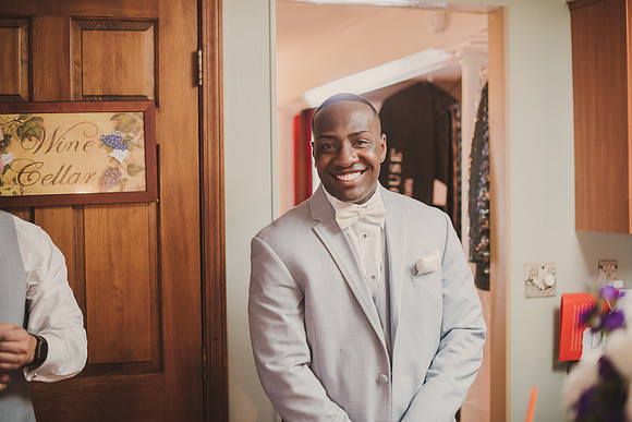 groom-gettingready-47