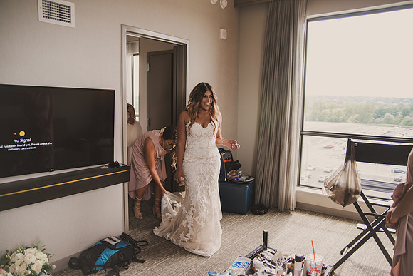 gettingready-bride-136