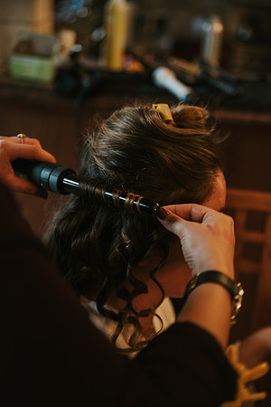 gettingready- bride-50