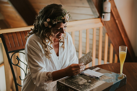 gettingready- bride-131
