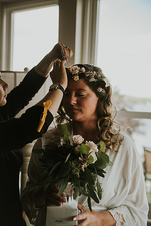gettingready- bride-94