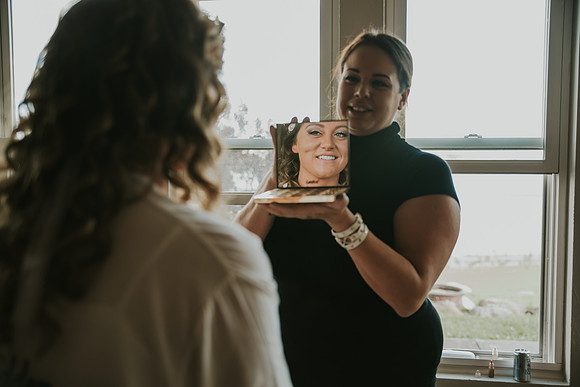 gettingready- bride-180