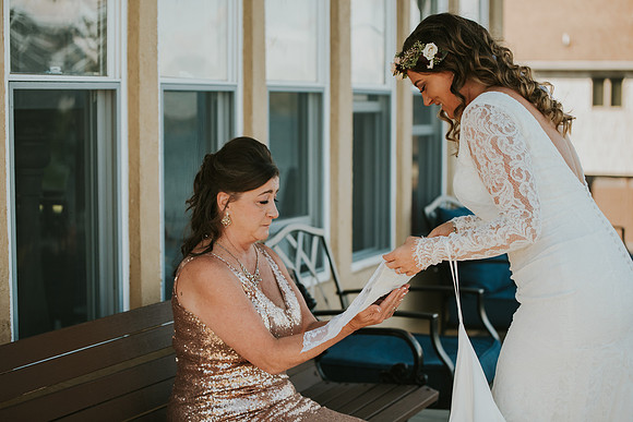gettingready- bride-274