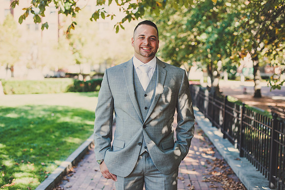groom-80