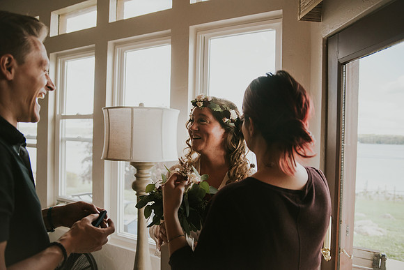 gettingready- bride-91