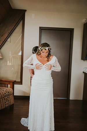 gettingready- bride-235
