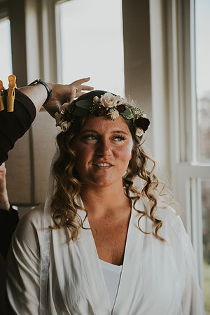 gettingready- bride-89