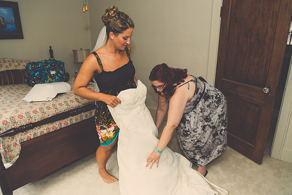 bride-gettingready-47