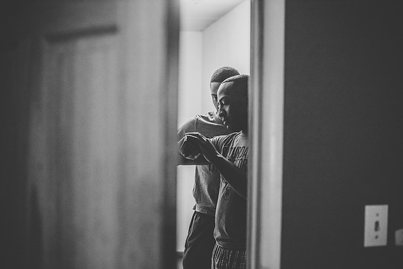 groom-gettingready-17