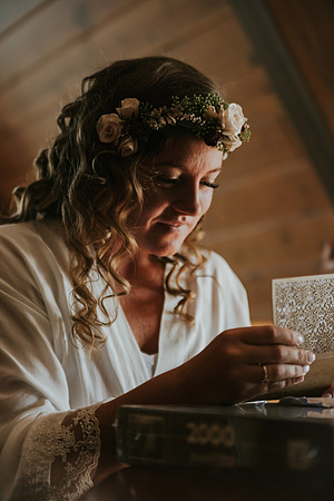 gettingready- bride-134