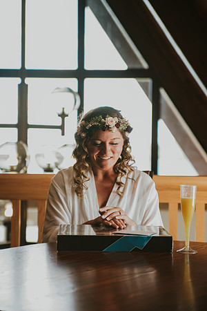 gettingready- bride-123