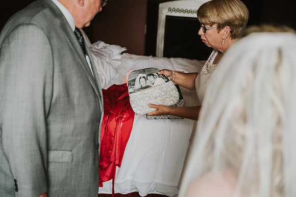 bridegetsready-127