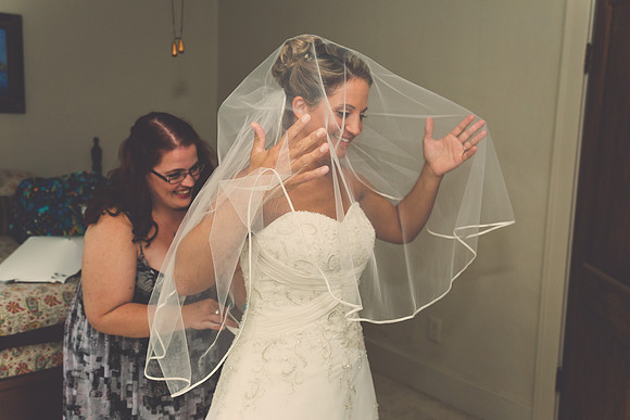 bride-gettingready-57