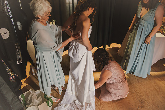 gettingready-34