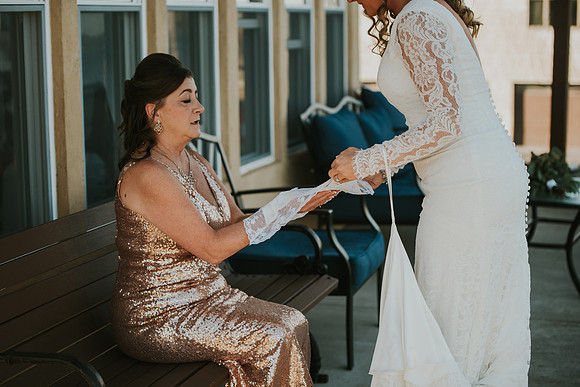 gettingready- bride-271