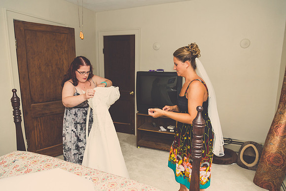bride-gettingready-46