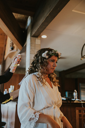 gettingready- bride-115