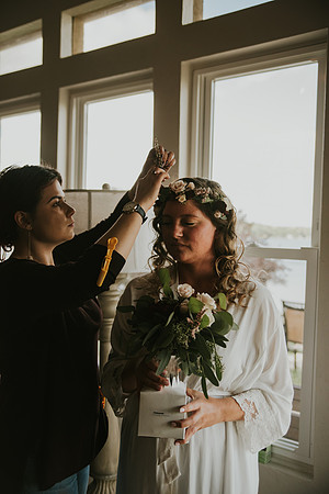gettingready- bride-93