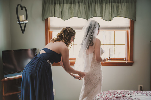 bridegettingready-40