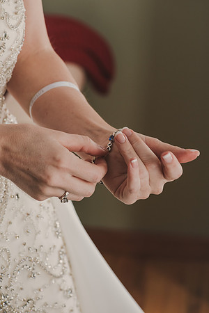 bridegettingready-48