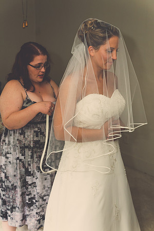 bride-gettingready-52