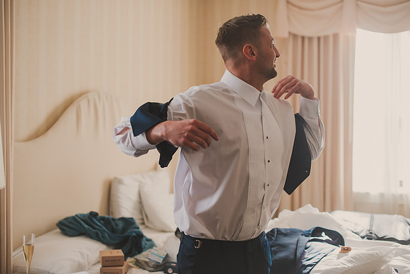 groom-30