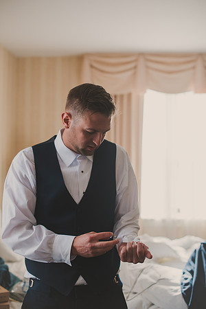 groom-35