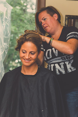 bride-gettingready-21
