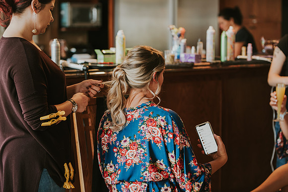 gettingready- bride-8