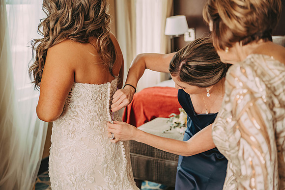 bridegettingready-47