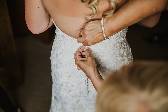 bridegetsready-105