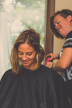 bride-gettingready-18