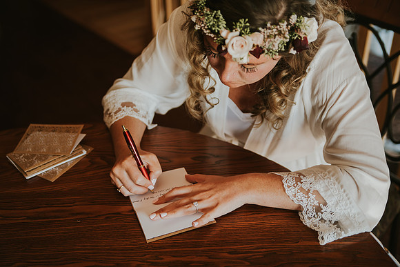 gettingready- bride-108