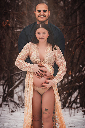 Alayna-maternity-19