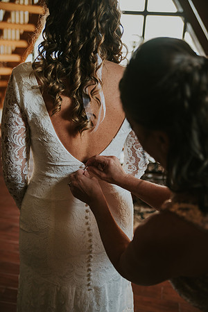 gettingready- bride-251