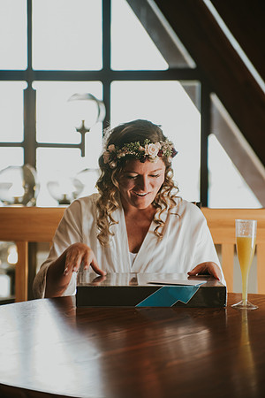 gettingready- bride-124