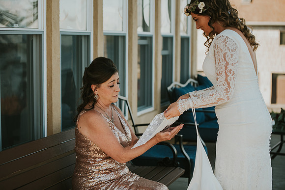 gettingready- bride-273
