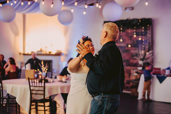 nicklovessuzy-253