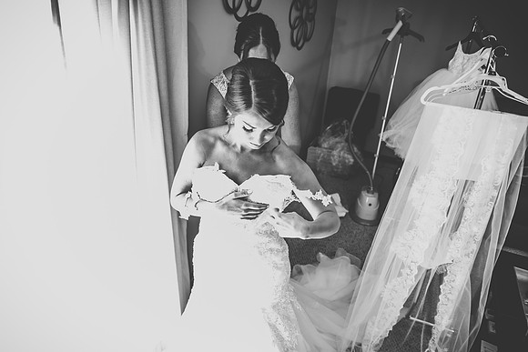 bride-gettingready-80