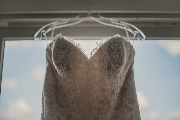 gettingready-bride-4