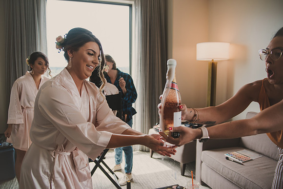 gettingready-bride-86