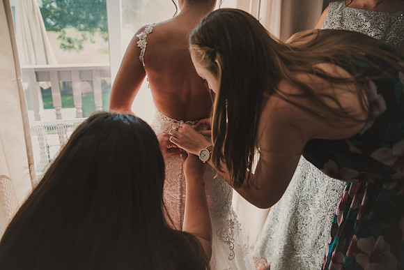 bride-gettingready-88