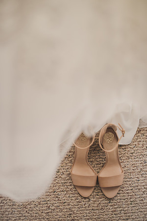 bride-gettingready-10