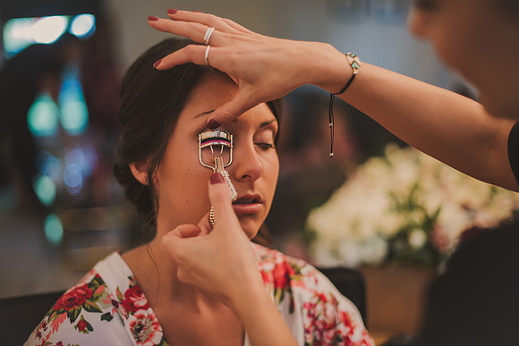 bride-gettingready-25