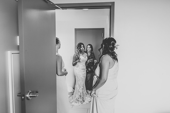 gettingready-bride-134