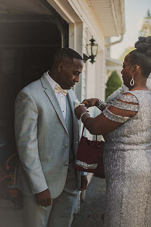 groom-gettingready-49