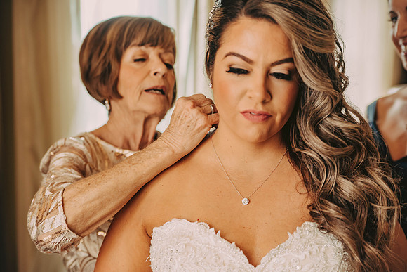 bridegettingready-52
