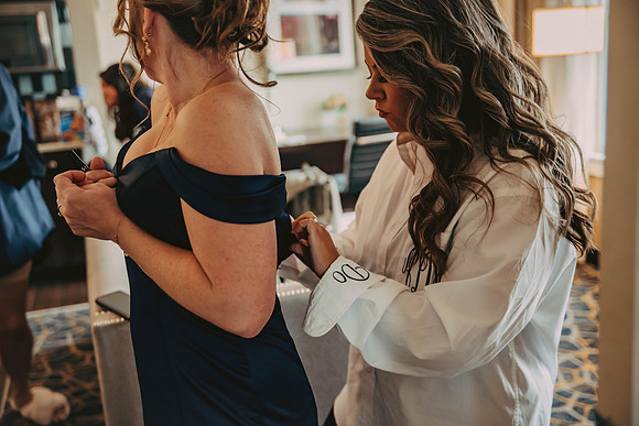 bridegettingready-30